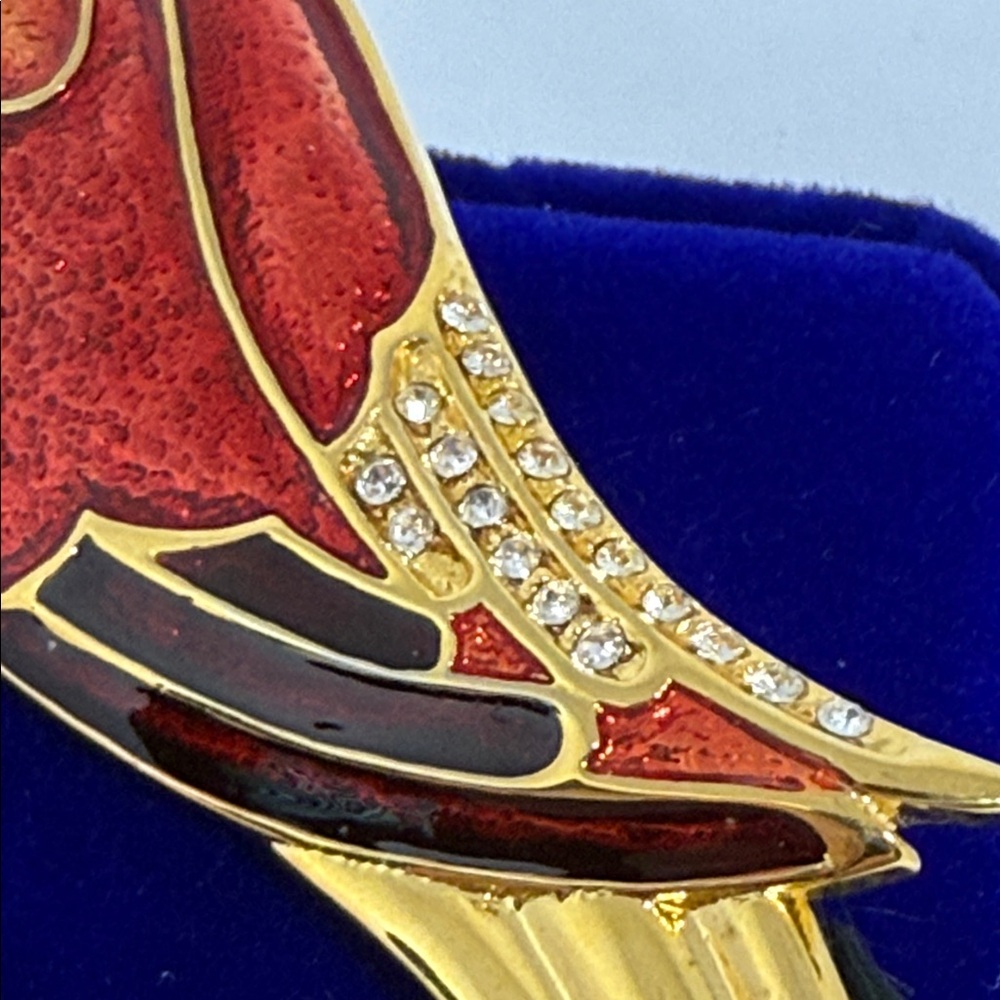 Bijoux Vibrant Red Gold Parrot Pin rhinestone detailing large statement brooch - Picture 7 of 15